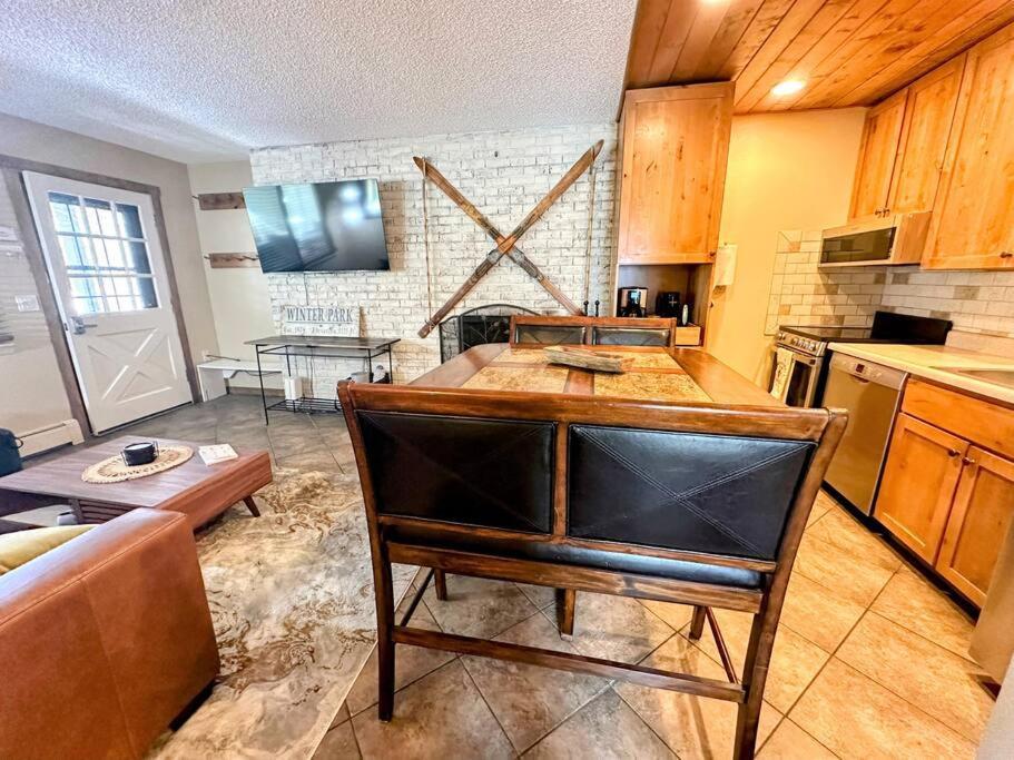 Winter Haus, Winter Park 2 Bedrooms Corner Unit W Outdoor Patio Walking Distance To The Center Of Town Esterno foto